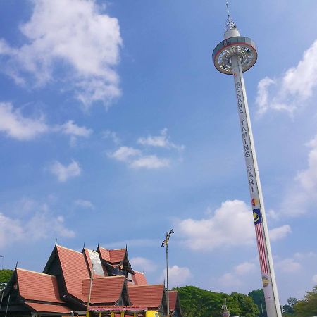 Branded Hotel Malacca Exterior foto